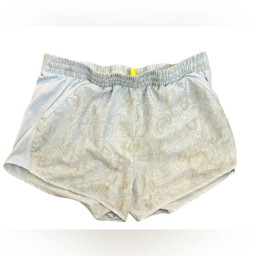Nike & under Armour Womens shorts bundle 3 pairs Sz large